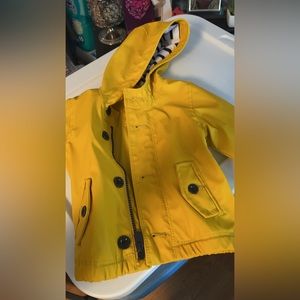 Baby Gap 6/12months used a few times in good condition